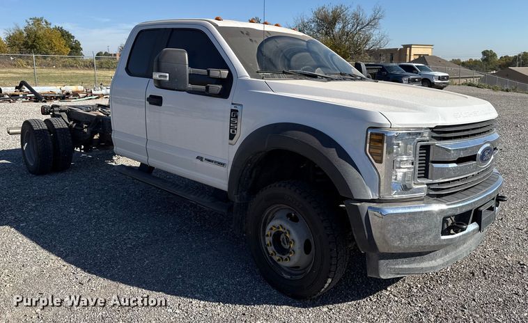 image for item EU5336 2018 Ford F550 SuperCab truck cab and chassis