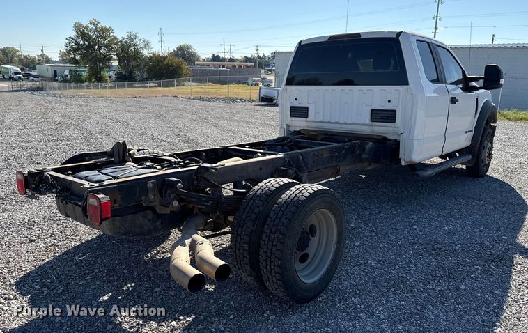 image for item EU5336 2018 Ford F550 SuperCab truck cab and chassis