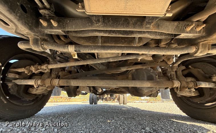 image for item EU5336 2018 Ford F550 SuperCab truck cab and chassis