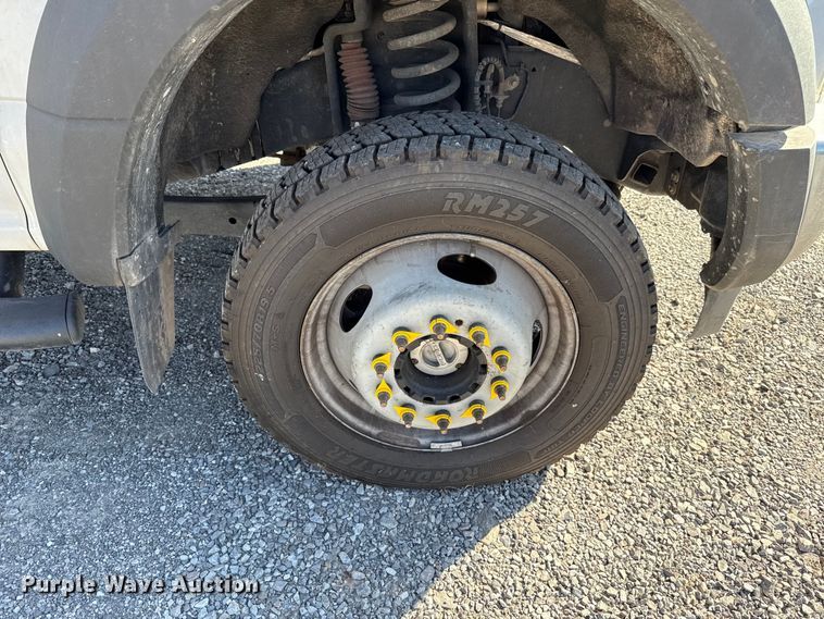 image for item EU5336 2018 Ford F550 SuperCab truck cab and chassis