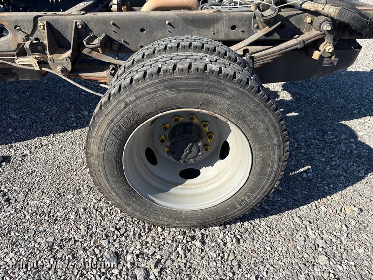 image for item EU5336 2018 Ford F550 SuperCab truck cab and chassis