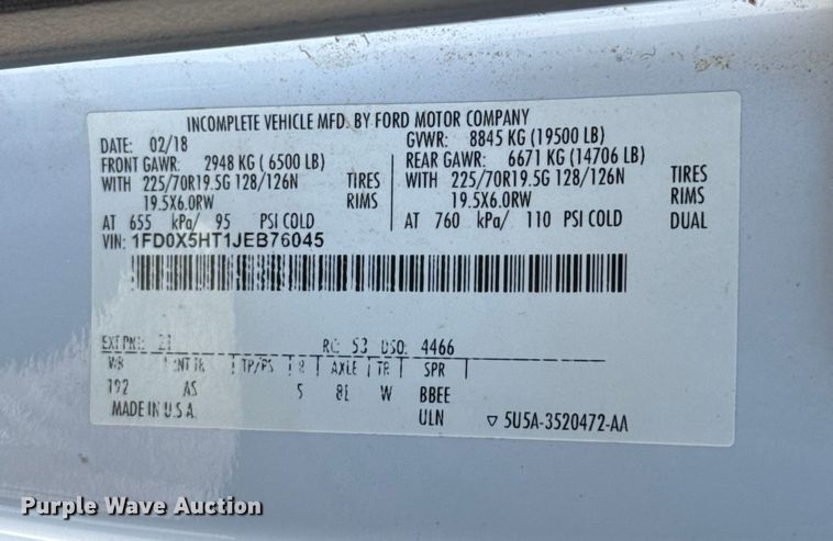 image for item EU5336 2018 Ford F550 SuperCab truck cab and chassis