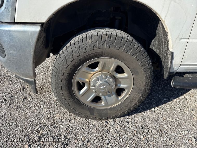 image for item EU5337 2021 RAM 2500 Crew Cab pickup truck