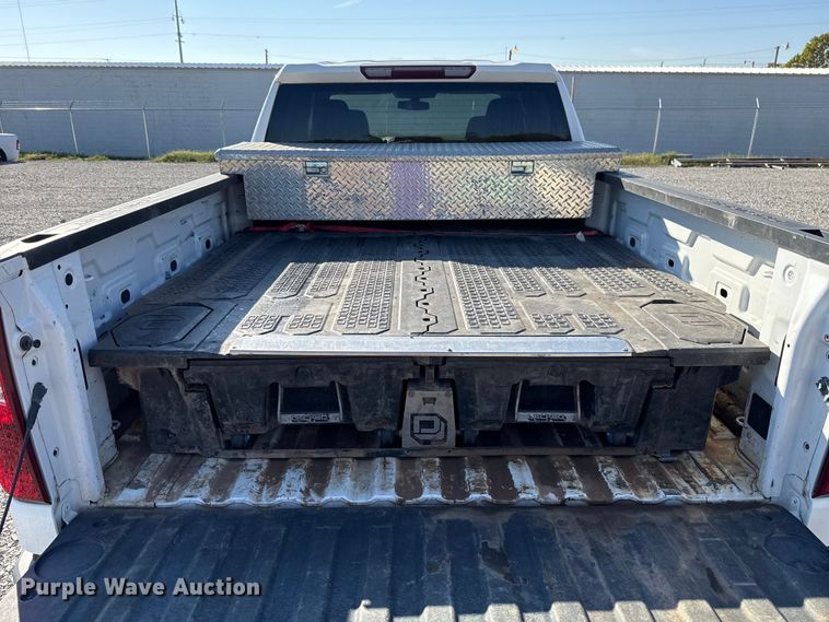 image for item EU5338 2019 Chevrolet Silverado 1500 Double Cab pickup truck