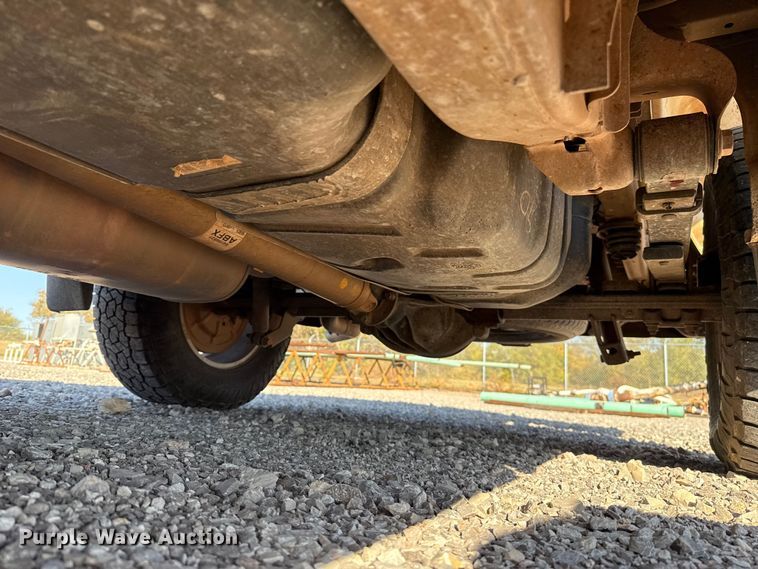 image for item EU5338 2019 Chevrolet Silverado 1500 Double Cab pickup truck