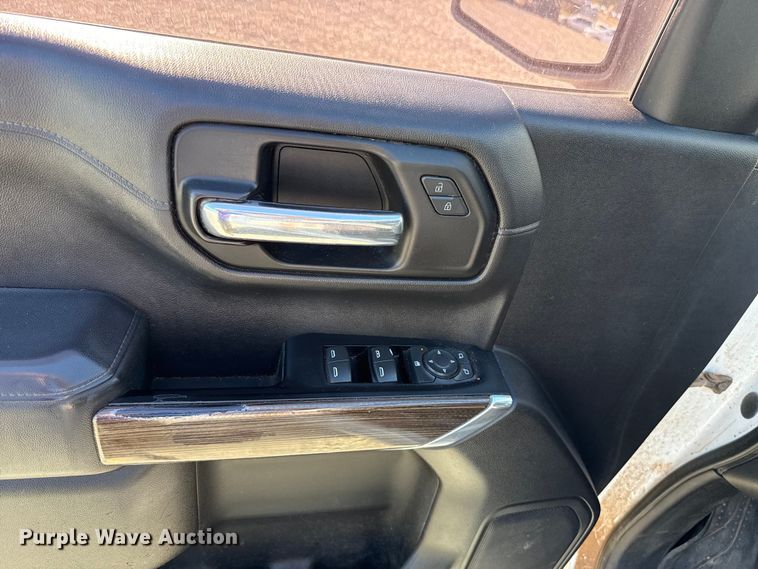 image for item EU5338 2019 Chevrolet Silverado 1500 Double Cab pickup truck