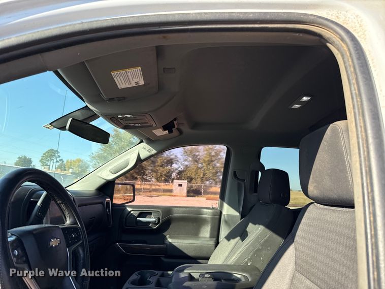 image for item EU5338 2019 Chevrolet Silverado 1500 Double Cab pickup truck