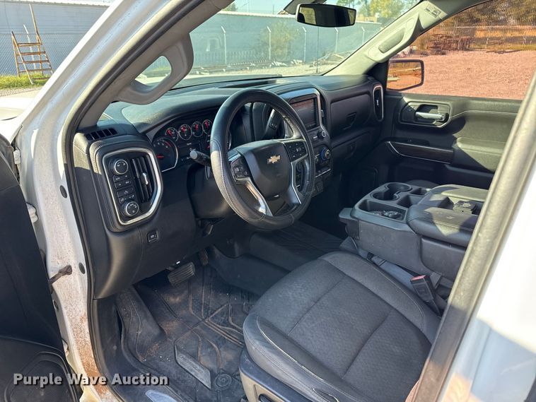 image for item EU5338 2019 Chevrolet Silverado 1500 Double Cab pickup truck