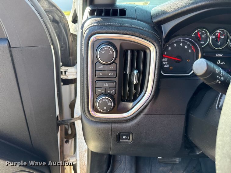 image for item EU5338 2019 Chevrolet Silverado 1500 Double Cab pickup truck