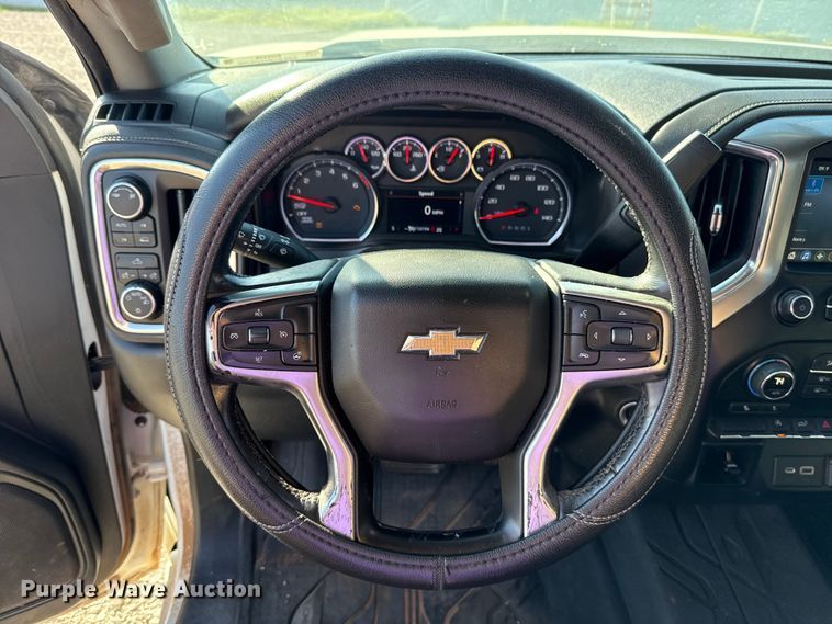 image for item EU5338 2019 Chevrolet Silverado 1500 Double Cab pickup truck