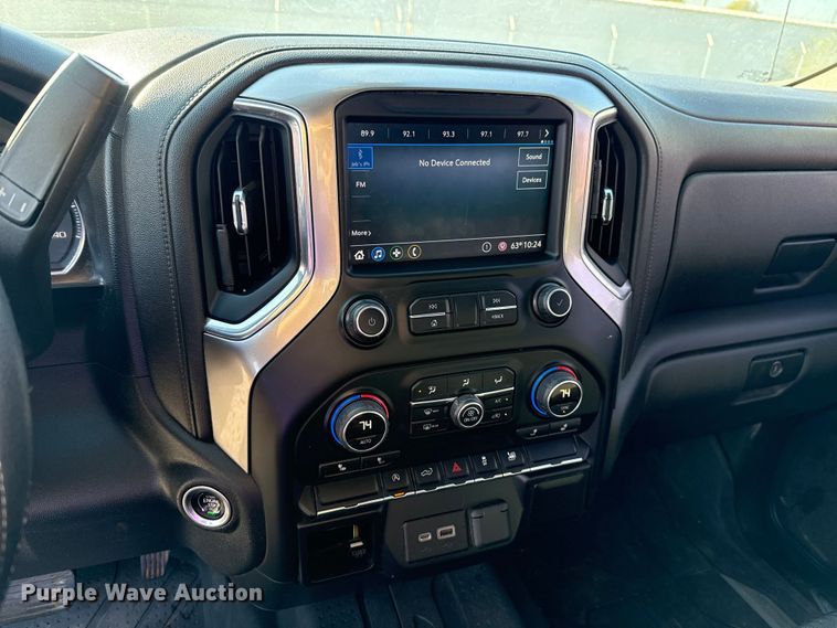 image for item EU5338 2019 Chevrolet Silverado 1500 Double Cab pickup truck