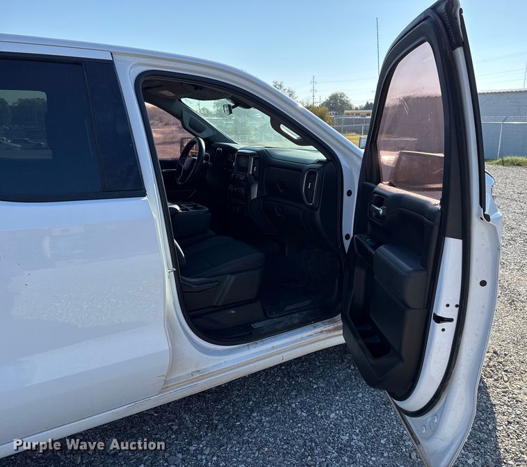 image for item EU5338 2019 Chevrolet Silverado 1500 Double Cab pickup truck