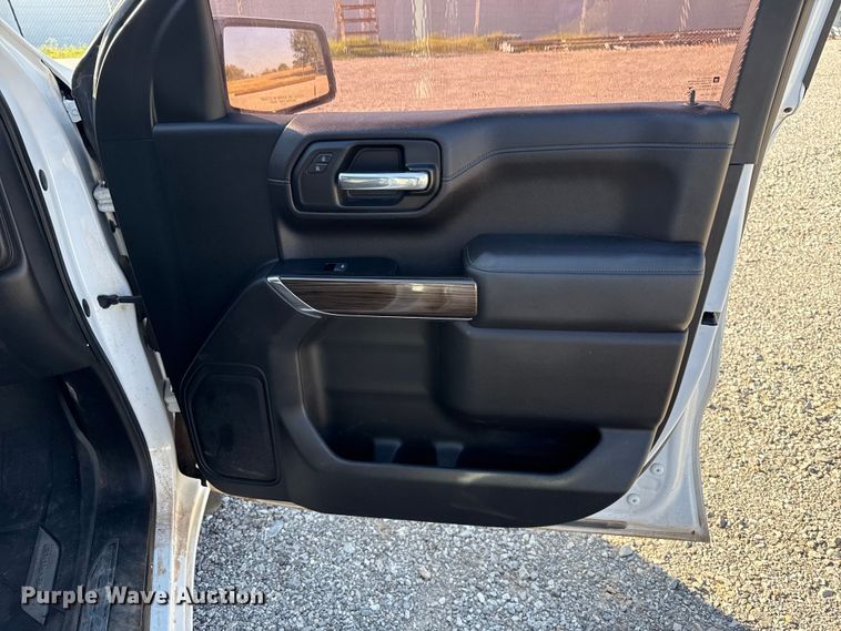 image for item EU5338 2019 Chevrolet Silverado 1500 Double Cab pickup truck