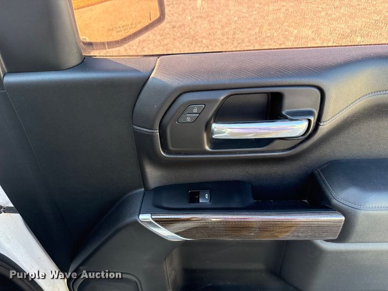 image for item EU5338 2019 Chevrolet Silverado 1500 Double Cab pickup truck