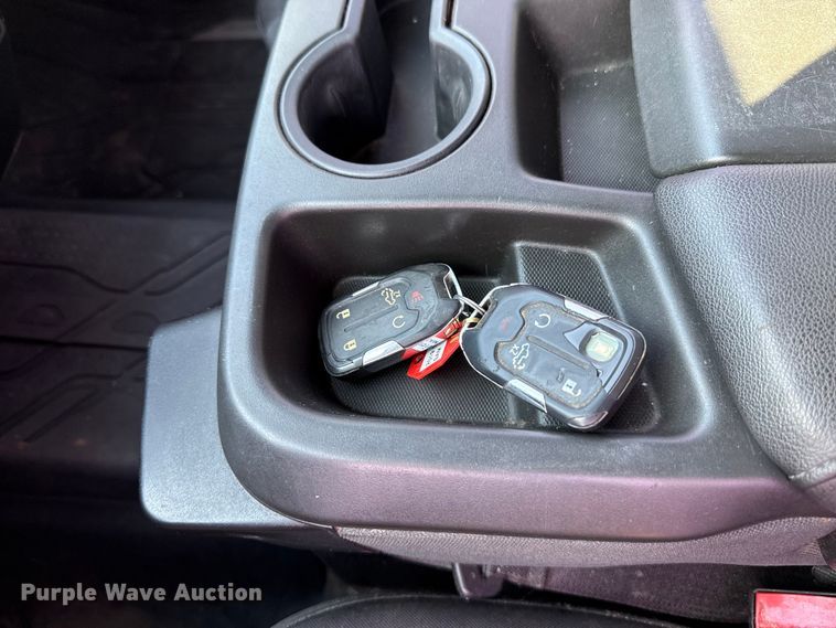 image for item EU5338 2019 Chevrolet Silverado 1500 Double Cab pickup truck