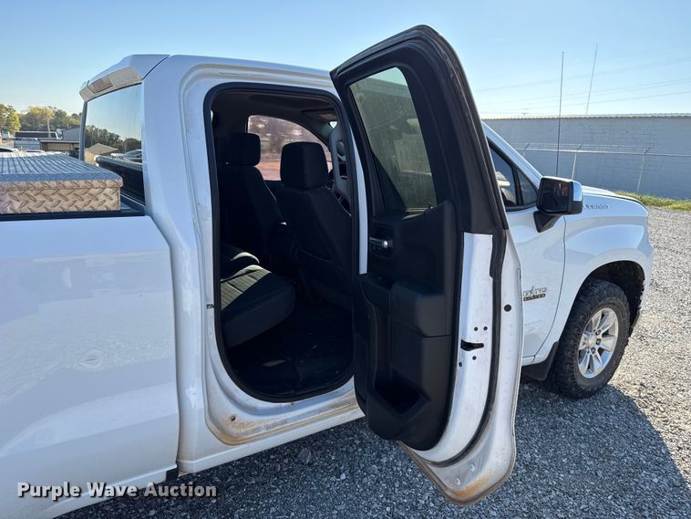 image for item EU5338 2019 Chevrolet Silverado 1500 Double Cab pickup truck