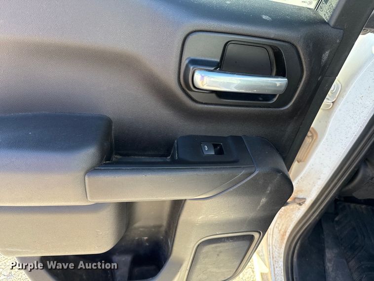 image for item EU5338 2019 Chevrolet Silverado 1500 Double Cab pickup truck