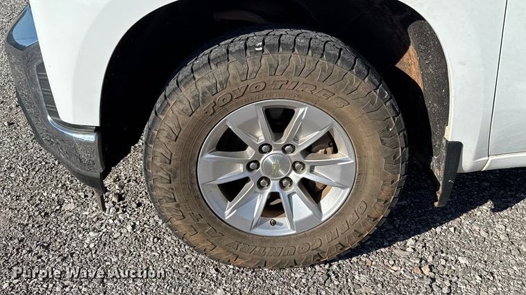 image for item EU5338 2019 Chevrolet Silverado 1500 Double Cab pickup truck