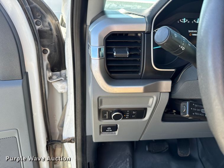 image for item EU5339 2022 Ford F150 SuperCab pickup truck