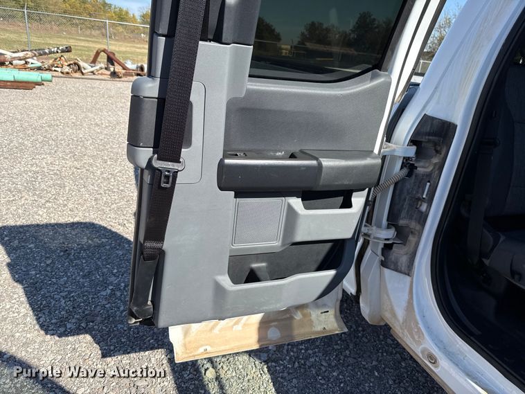 image for item EU5339 2022 Ford F150 SuperCab pickup truck