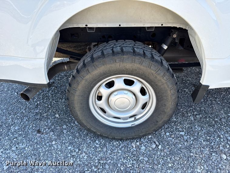 image for item EU5339 2022 Ford F150 SuperCab pickup truck