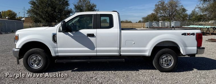 image for item EU5340 2021 Ford F250 Super Duty SuperCab pickup truck