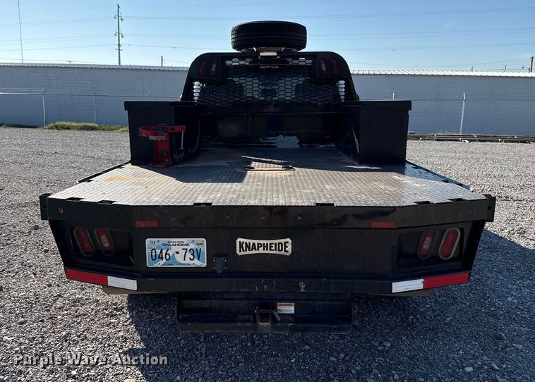 image for item EU5341 2021 Ford F350 Super Duty  SuperCab flatbed pickup truck