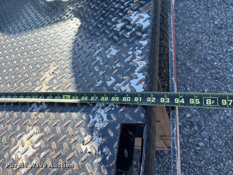 image for item EU5341 2021 Ford F350 Super Duty  SuperCab flatbed pickup truck