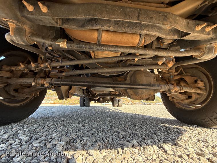 image for item EU5341 2021 Ford F350 Super Duty  SuperCab flatbed pickup truck