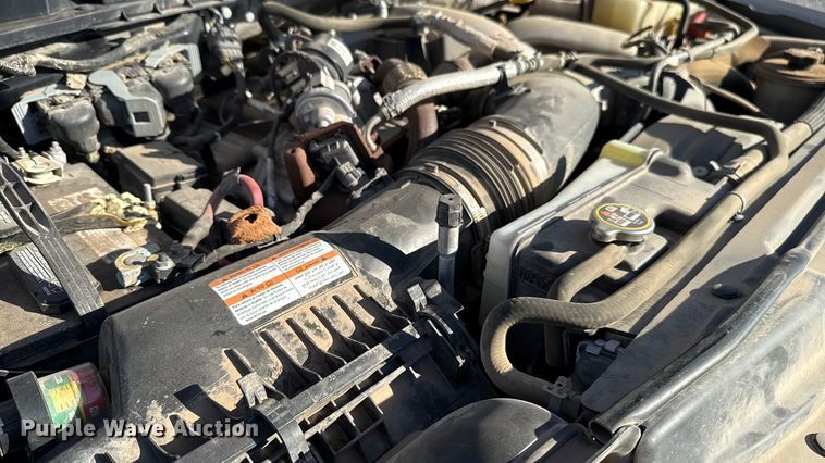 image for item EU5341 2021 Ford F350 Super Duty  SuperCab flatbed pickup truck