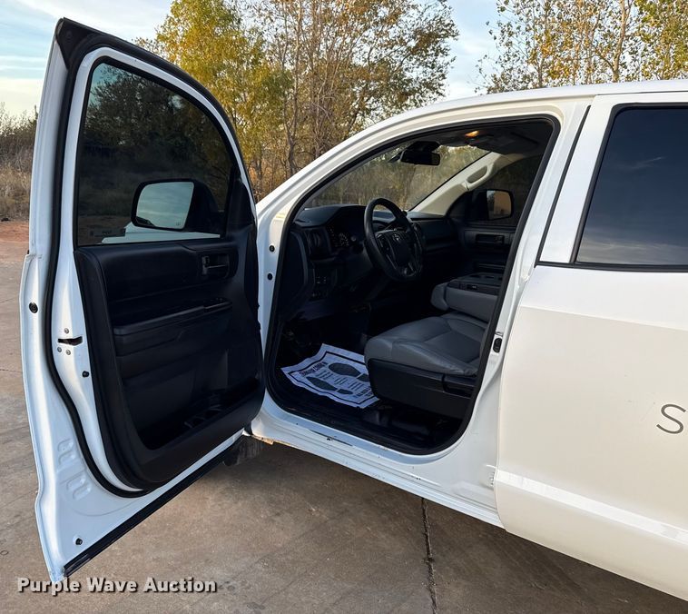 image for item EU5344 2020 Toyota Tundra Double Cab pickup truck