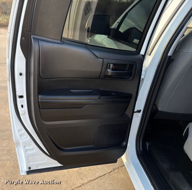 image for item EU5344 2020 Toyota Tundra Double Cab pickup truck