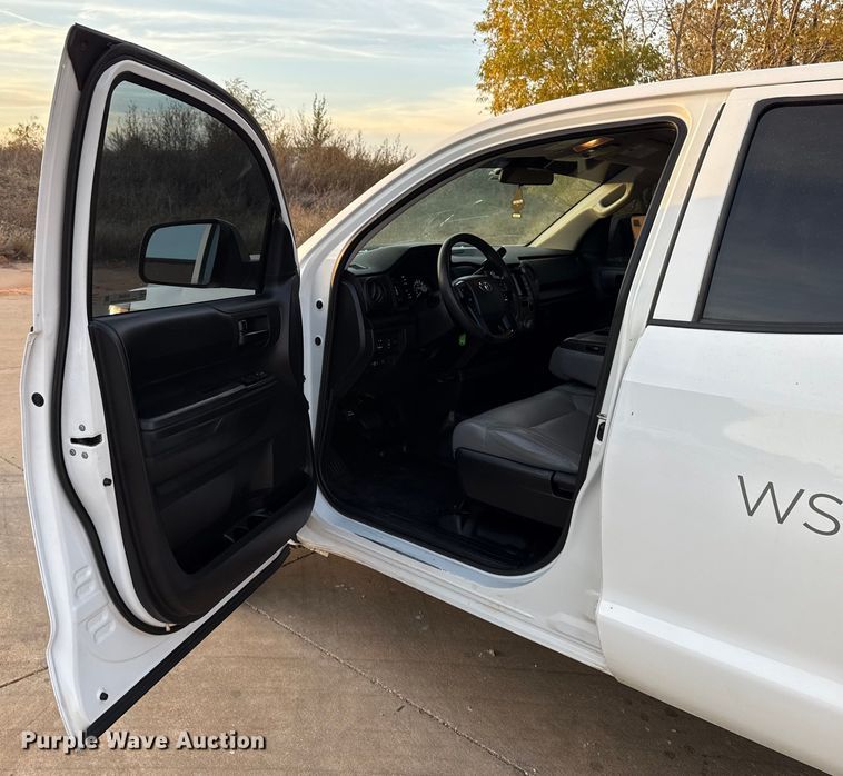 image for item EU5345 2020 Toyota Tundra Double Cab pickup truck