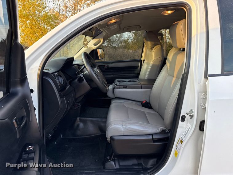 image for item EU5345 2020 Toyota Tundra Double Cab pickup truck