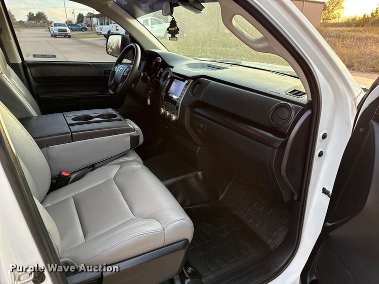 image for item EU5345 2020 Toyota Tundra Double Cab pickup truck