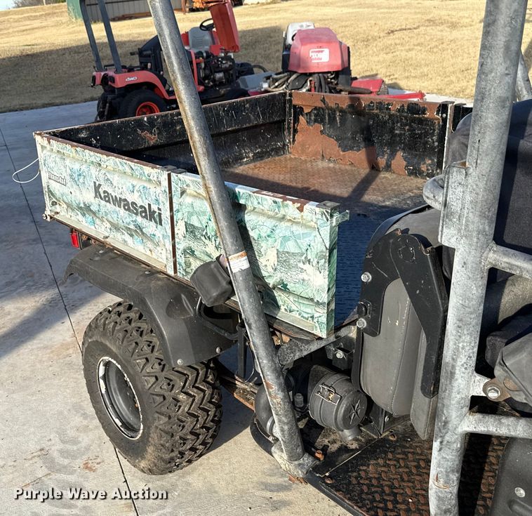 image for item EU5395 2007 Kawasaki Mule 3010 utility vehicle