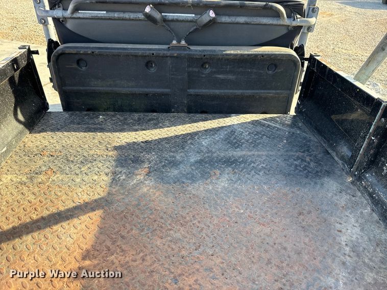 image for item EU5395 2007 Kawasaki Mule 3010 utility vehicle