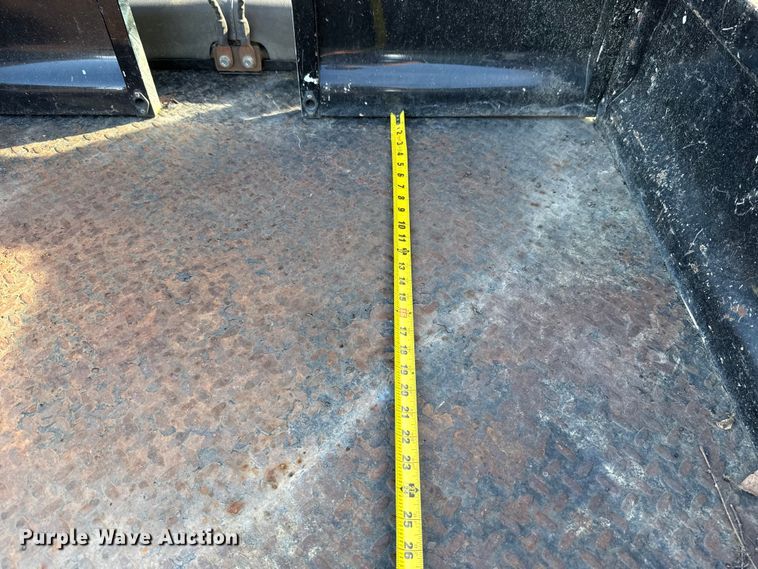 image for item EU5395 2007 Kawasaki Mule 3010 utility vehicle