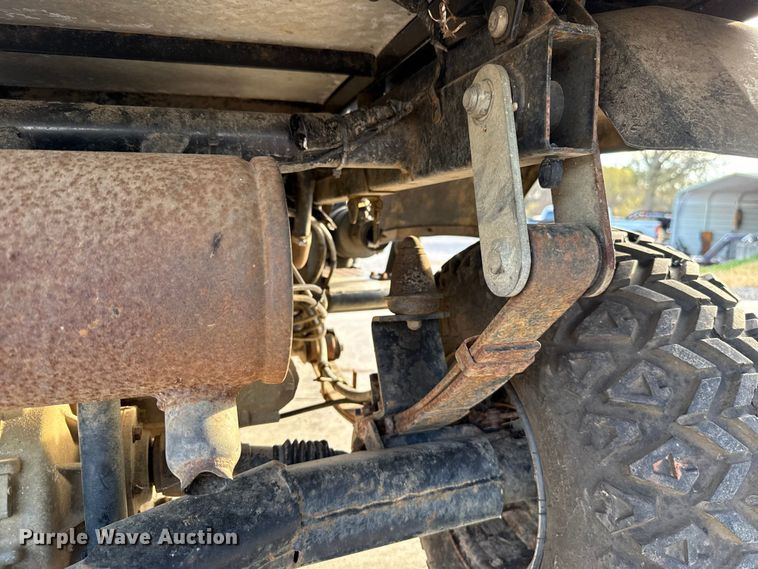 image for item EU5395 2007 Kawasaki Mule 3010 utility vehicle