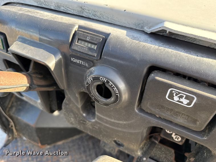 image for item EU5395 2007 Kawasaki Mule 3010 utility vehicle