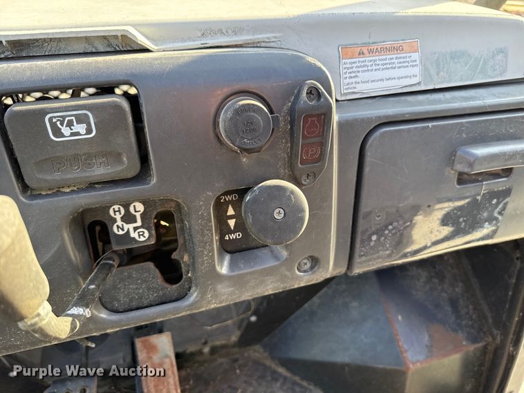 image for item EU5395 2007 Kawasaki Mule 3010 utility vehicle