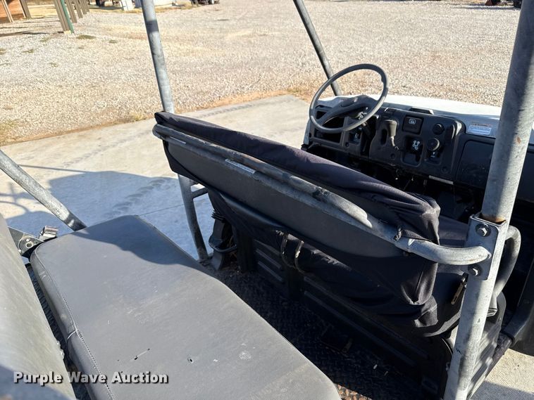 image for item EU5395 2007 Kawasaki Mule 3010 utility vehicle