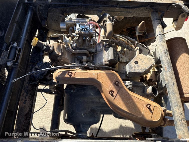 image for item EU5395 2007 Kawasaki Mule 3010 utility vehicle