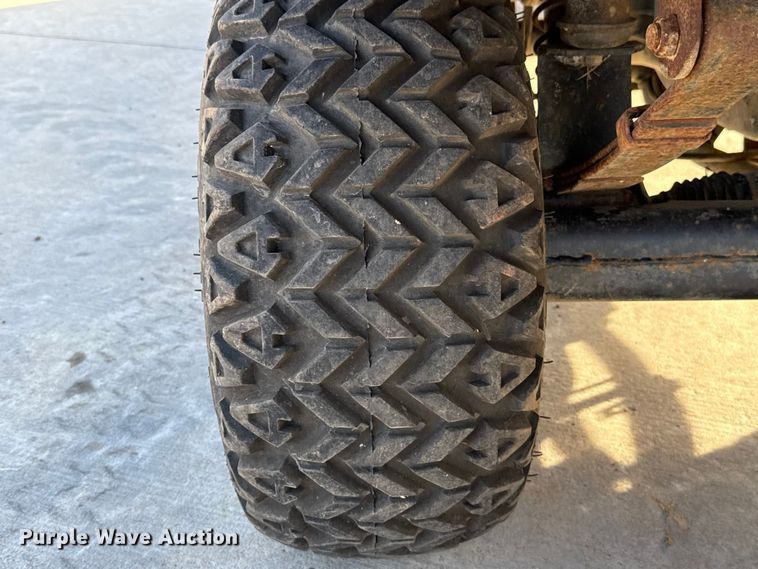 image for item EU5395 2007 Kawasaki Mule 3010 utility vehicle