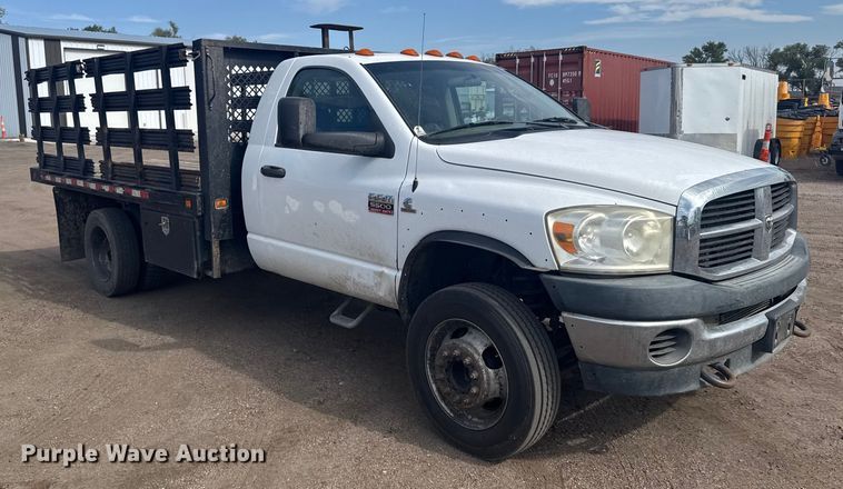 image for item EU6139 2009 Dodge Ram 5500 flatbed truck