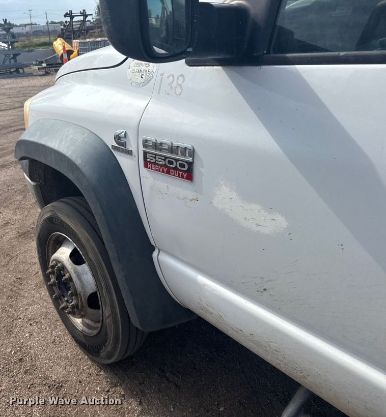 image for item EU6139 2009 Dodge Ram 5500 flatbed truck