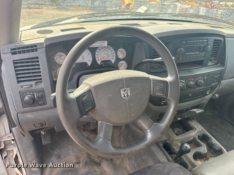 image for item EU6139 2009 Dodge Ram 5500 flatbed truck