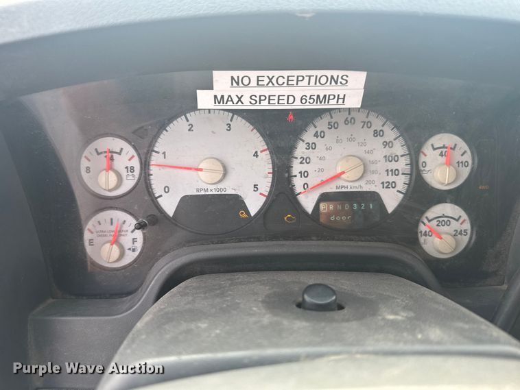 image for item EU6139 2009 Dodge Ram 5500 flatbed truck