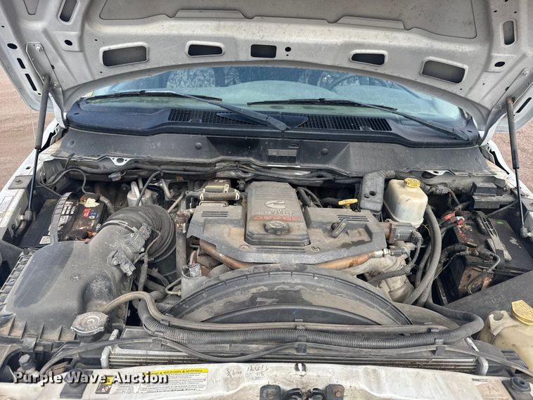 image for item EU6139 2009 Dodge Ram 5500 flatbed truck