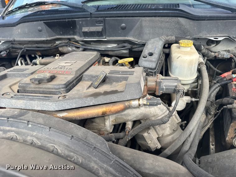 image for item EU6139 2009 Dodge Ram 5500 flatbed truck